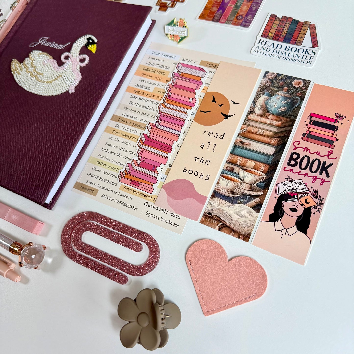 🦢 Vintage Swan Bookish Bundle