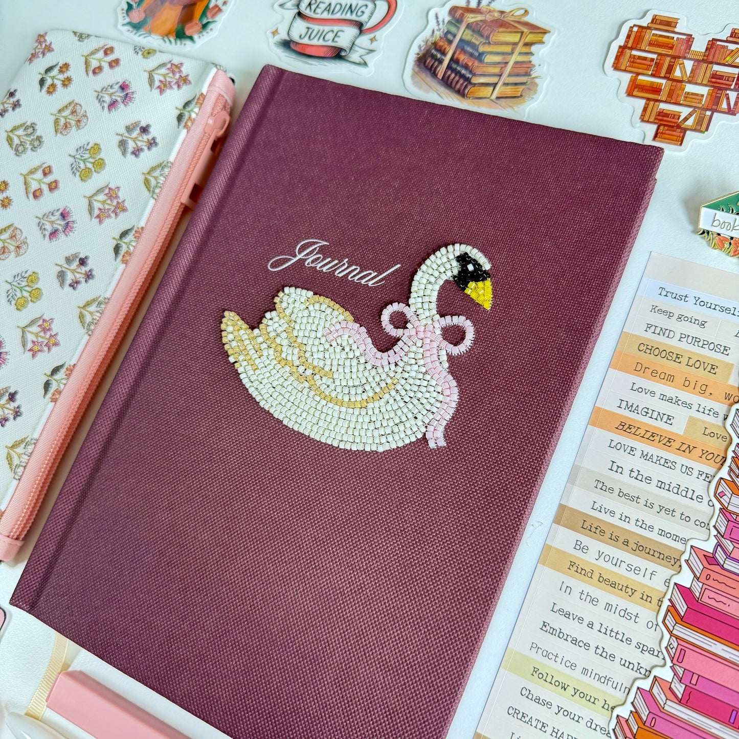🦢 Vintage Swan Bookish Bundle