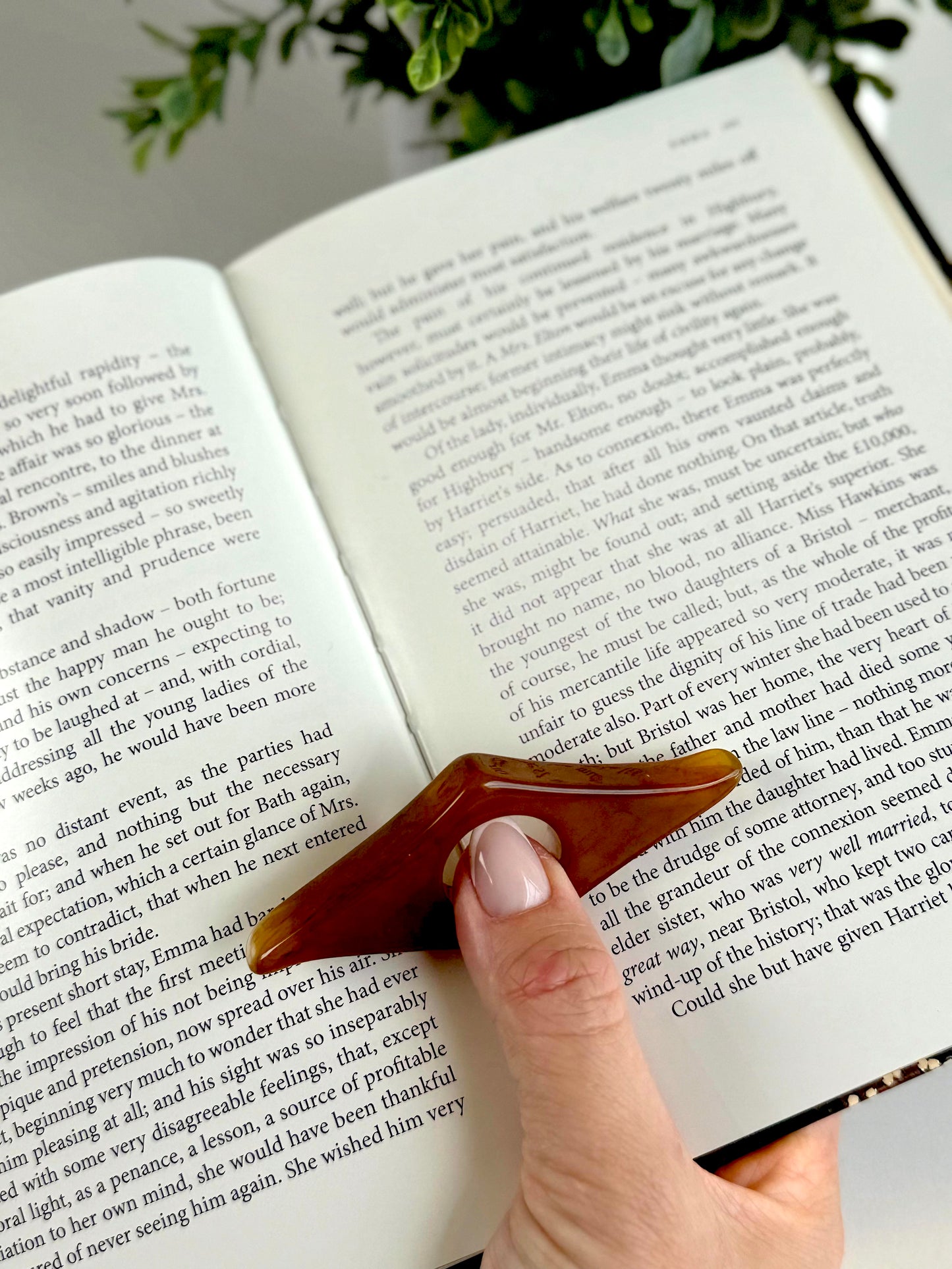 Anillo clásico acrílico para sujetar páginas – Accesorio de lectura con una mano