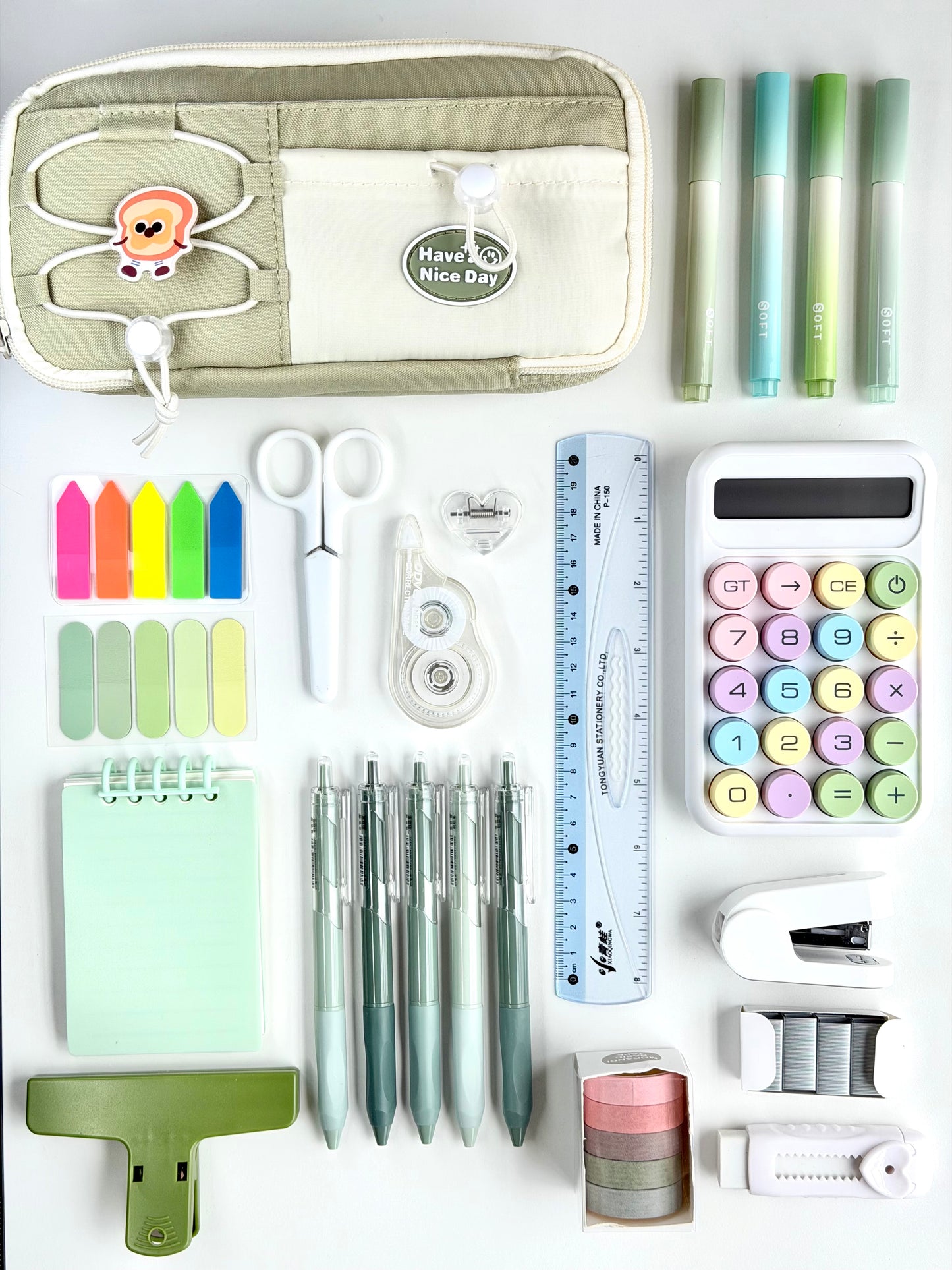 Lila Schreibset mit Federmäppchen, Taschenrechner, Stiften & Schulbedarf