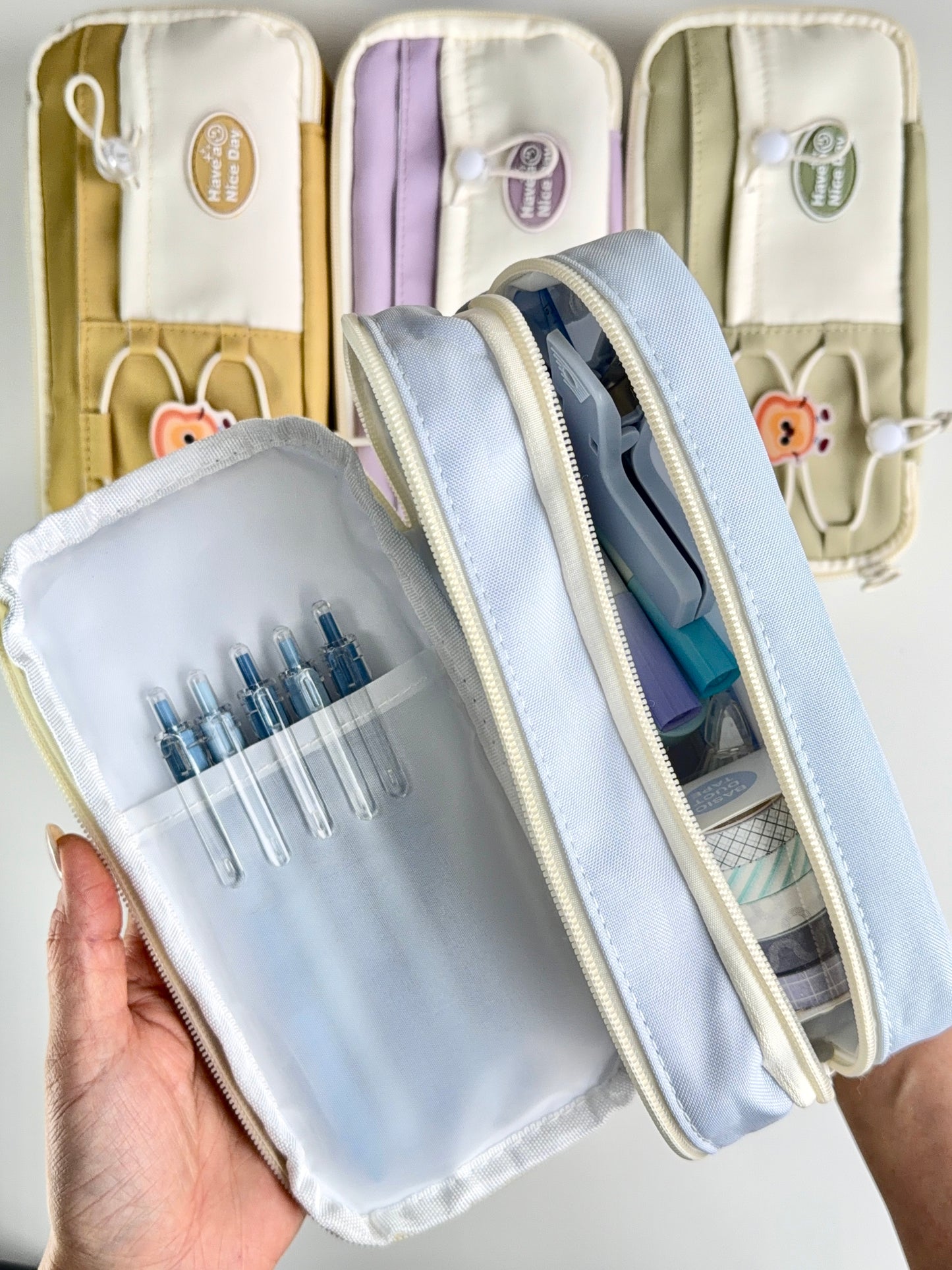 Lila Schreibset mit Federmäppchen, Taschenrechner, Stiften & Schulbedarf