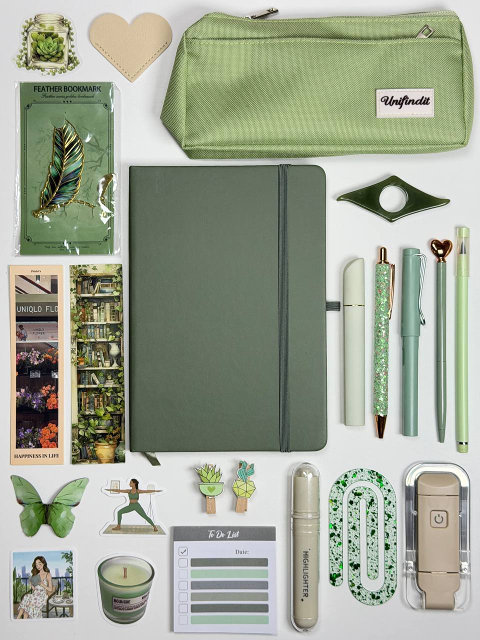 Gavesett med salviegrønt boktema